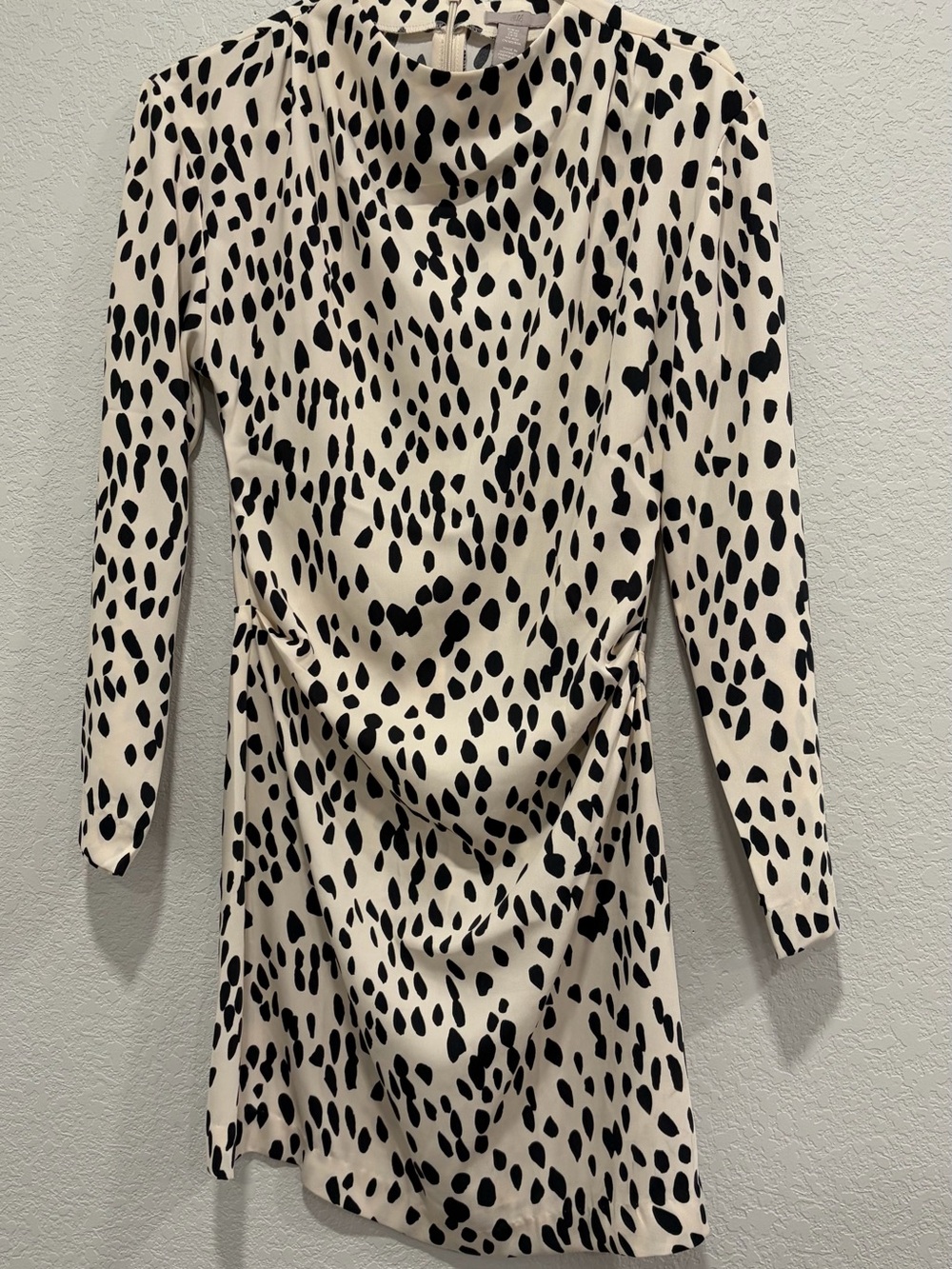 H&M Cream and Black Printed Top
